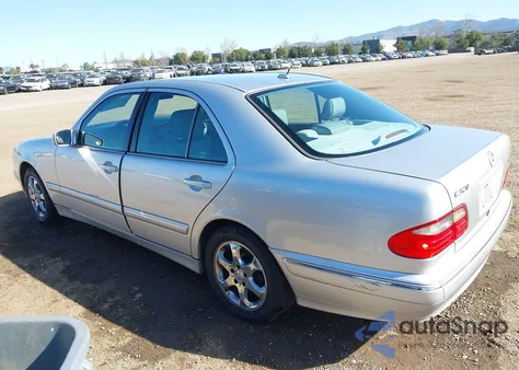 2002 Mercedes-Benz E 320 Special Edition z USA, uszkodzony, nr VIN WDBJF65J52B396892